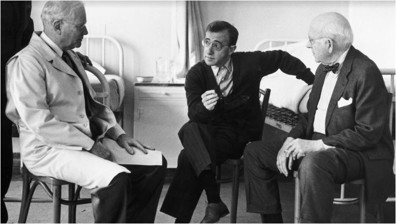 "Che sia o no il suo ultimo film, Woody Allen resta intramontabile" Huffpost, 25/9/22 Intervista a a R. Valdrè di D. D’Alessandro
