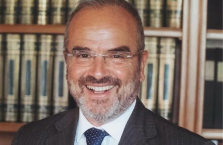 Ferite della storia e mente collettiva. Intervista ad A. Sonnino, Zapping – 8 ottobre 2025