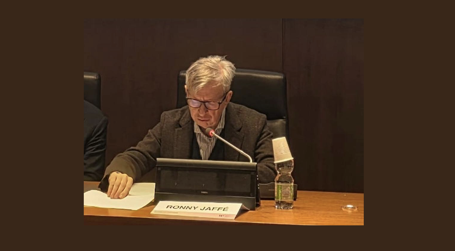 Ai confini di nuove realtà: trasformazioni dei modelli teorico-clinici nel lavoro con bambini e adolescenti. Ronny Jaffè 1