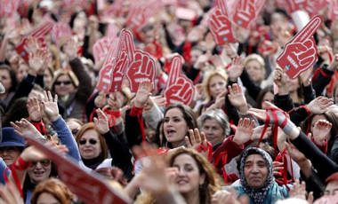 Manifestazione-di-donne-in-Turchia